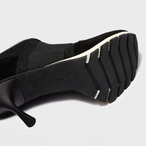 Elegant Black Women's Heels - Picture 5 of 7